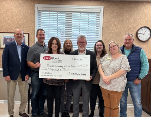 Verona Office Presents Donation to Verona Community Food Pantry